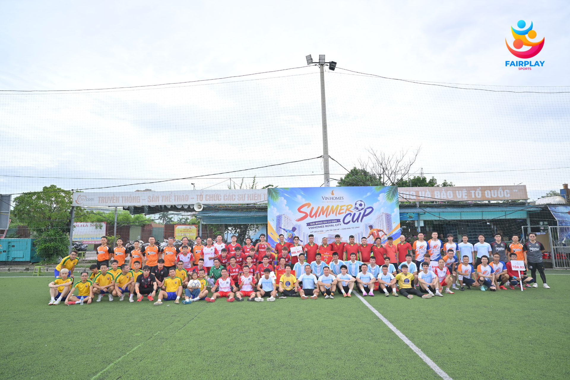 GIẢI BÓNG ĐÁ CƯ DÂN VINHOMES ROYAL CITY SUMMER CUP