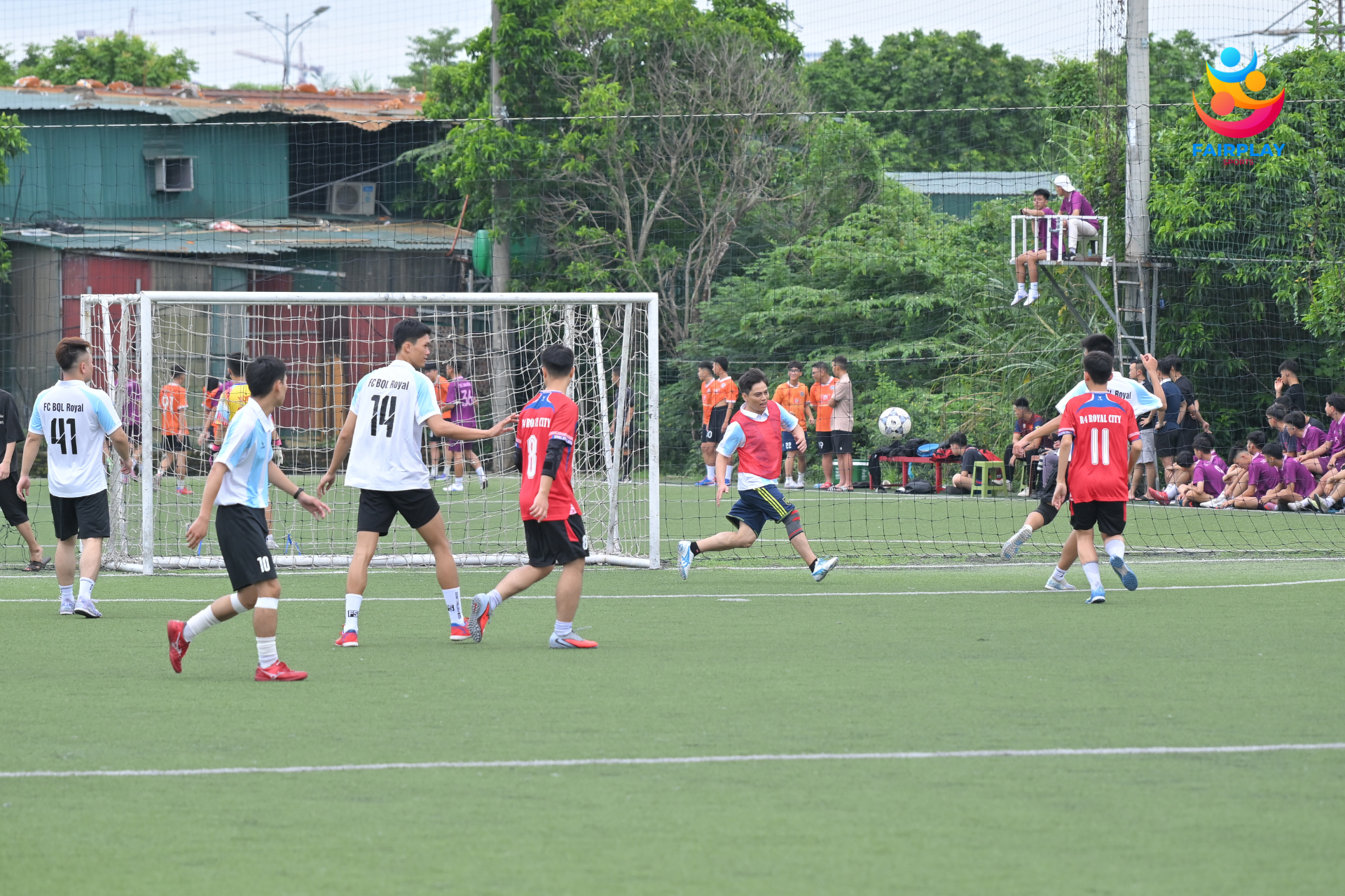 GIẢI BÓNG ĐÁ CƯ DÂN VINHOMES ROYAL CITY SUMMER CUP