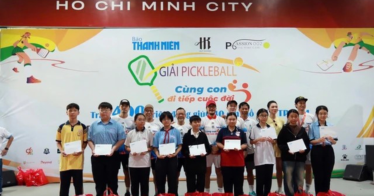 Từ một giải pickleball phong trào thành mạng lưới thiện nguyện "Cùng con đi tiếp cuộc đời"