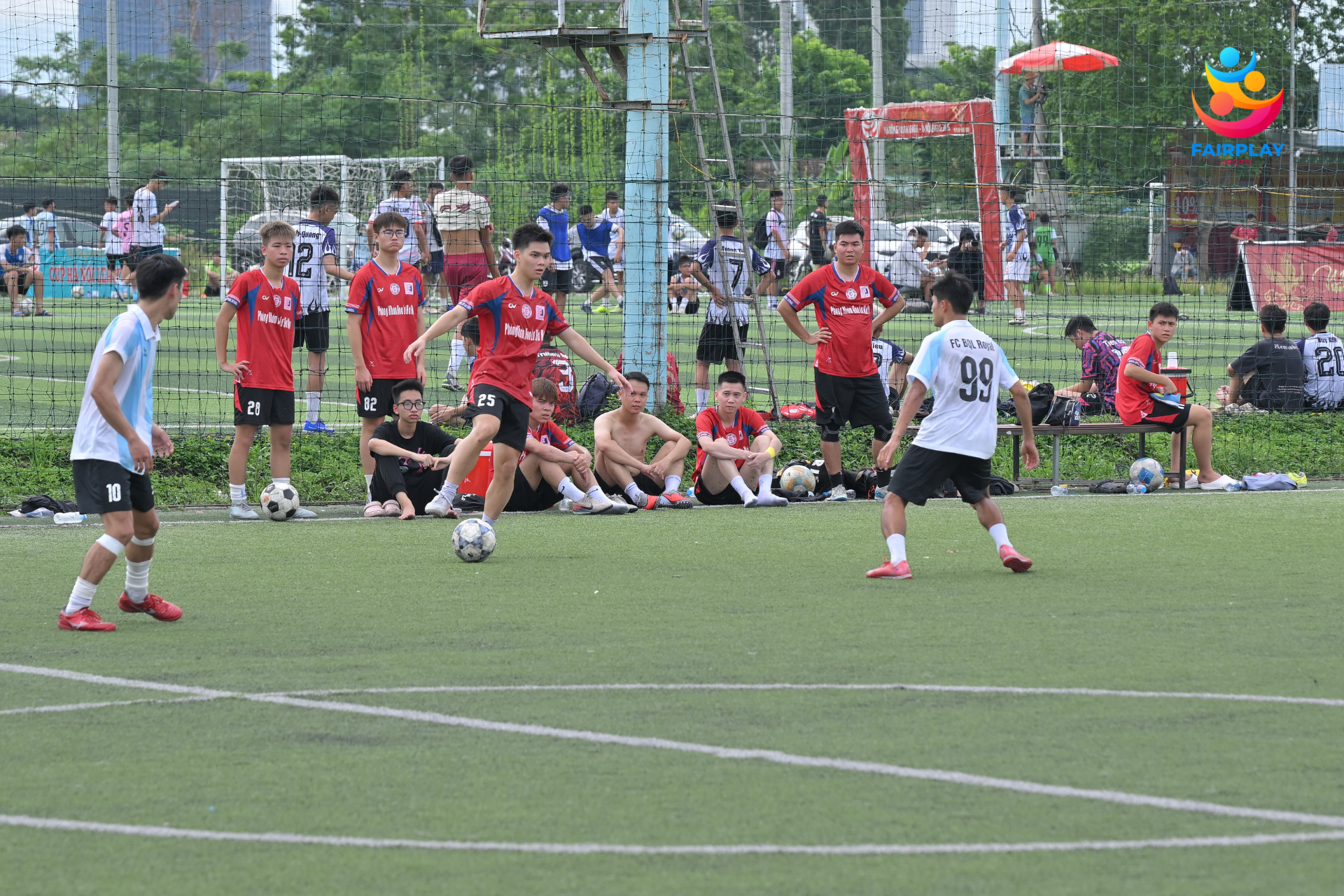 GIẢI BÓNG ĐÁ CƯ DÂN VINHOMES ROYAL CITY SUMMER CUP