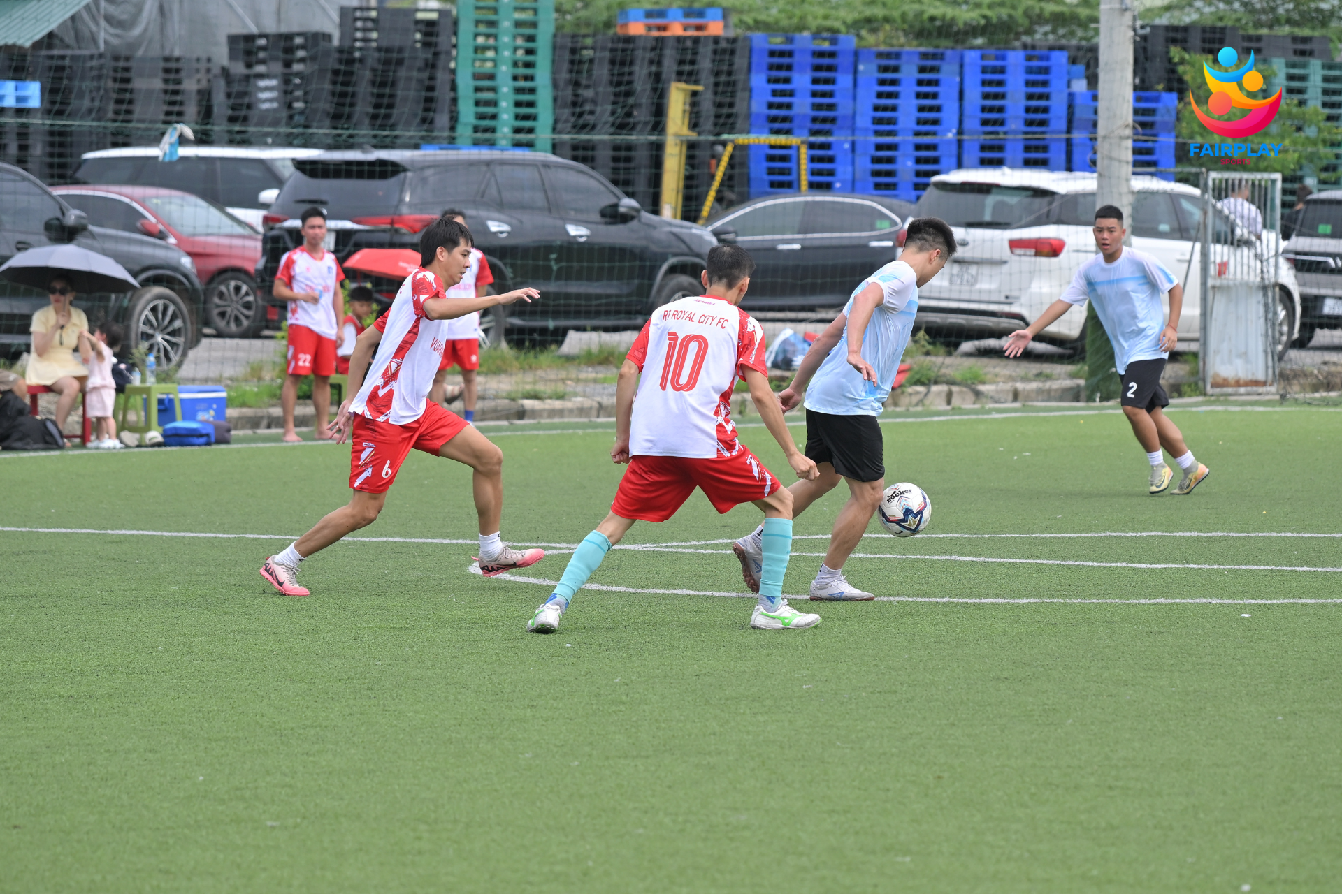 GIẢI BÓNG ĐÁ CƯ DÂN VINHOMES ROYAL CITY SUMMER CUP