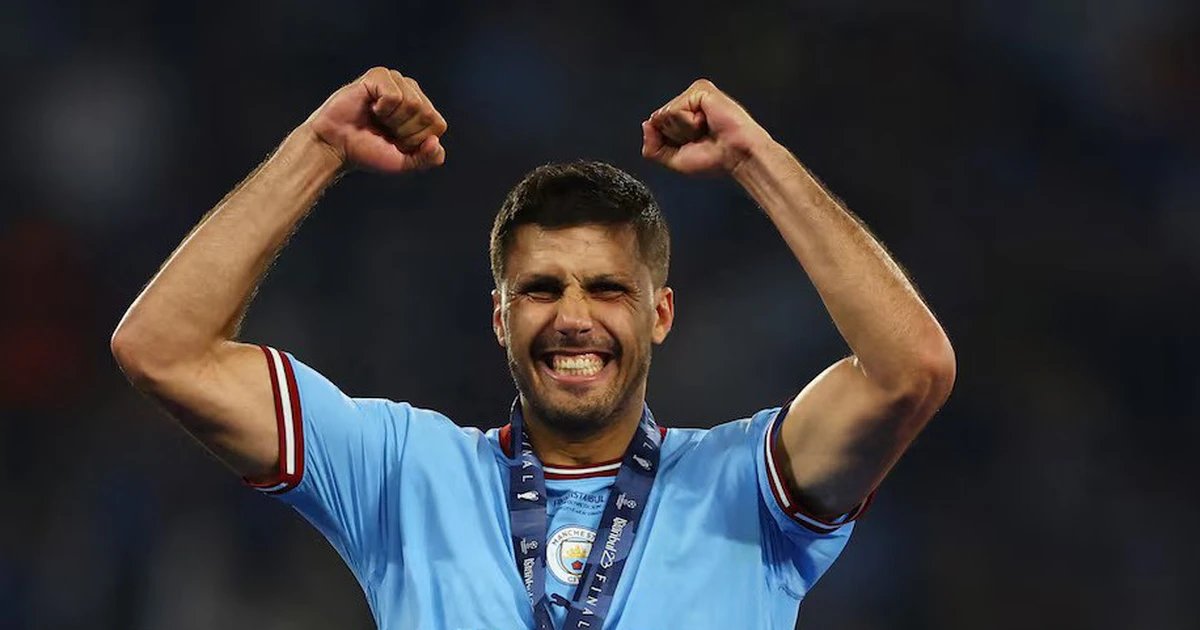Rodri chuẩn bị chuyển từ Manchester City sang Barcelona