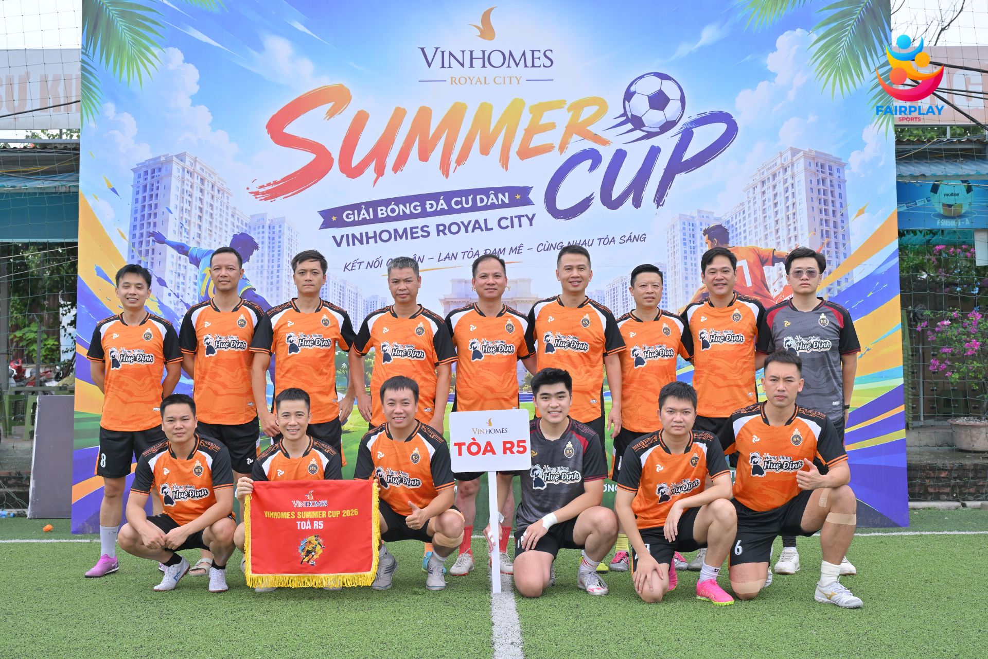 GIẢI BÓNG ĐÁ CƯ DÂN VINHOMES ROYAL CITY SUMMER CUP