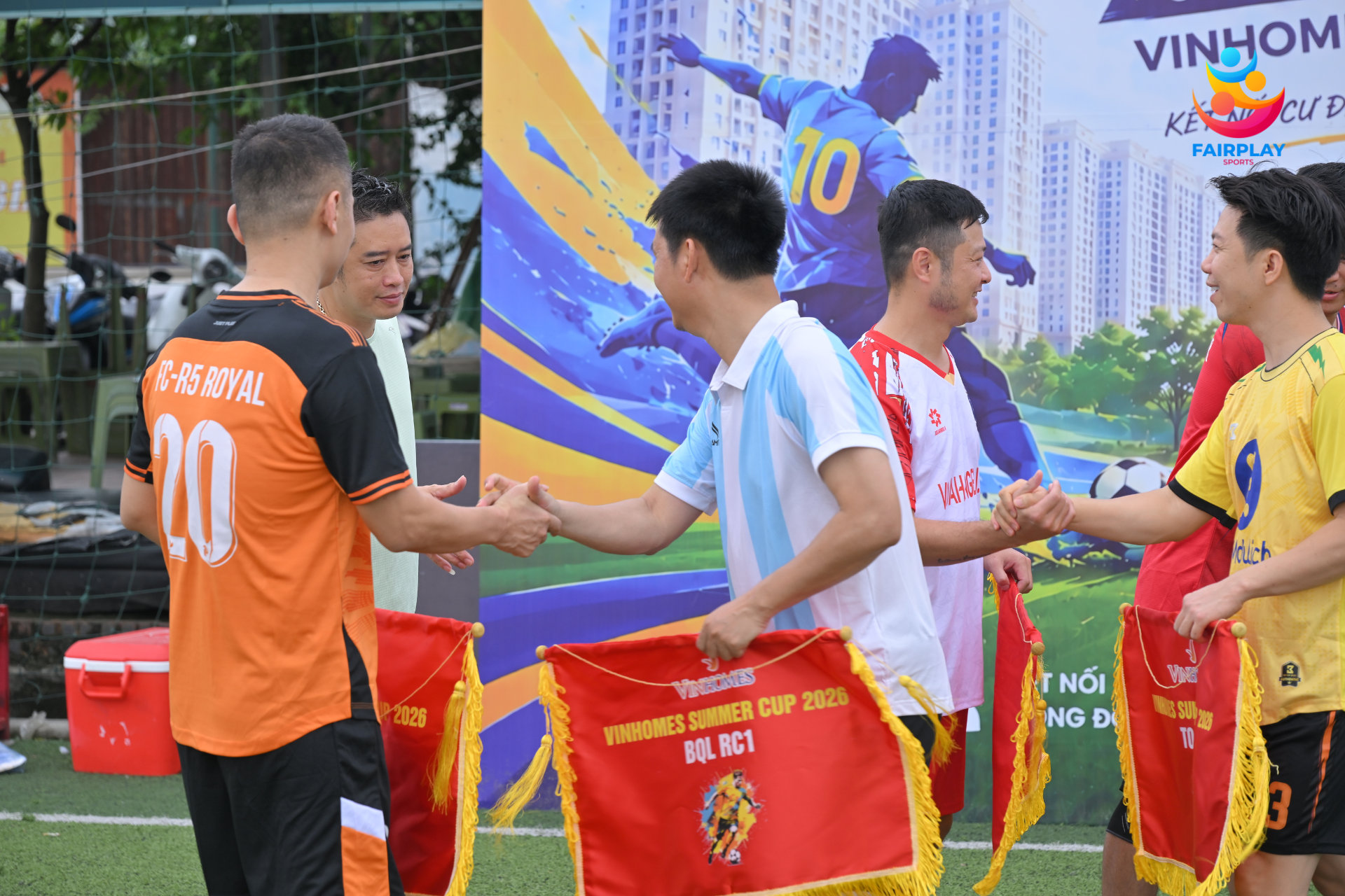 GIẢI BÓNG ĐÁ CƯ DÂN VINHOMES ROYAL CITY SUMMER CUP
